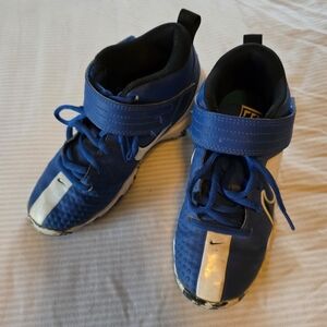 Kids Blue Nike baseball flag football cleats size 1Y